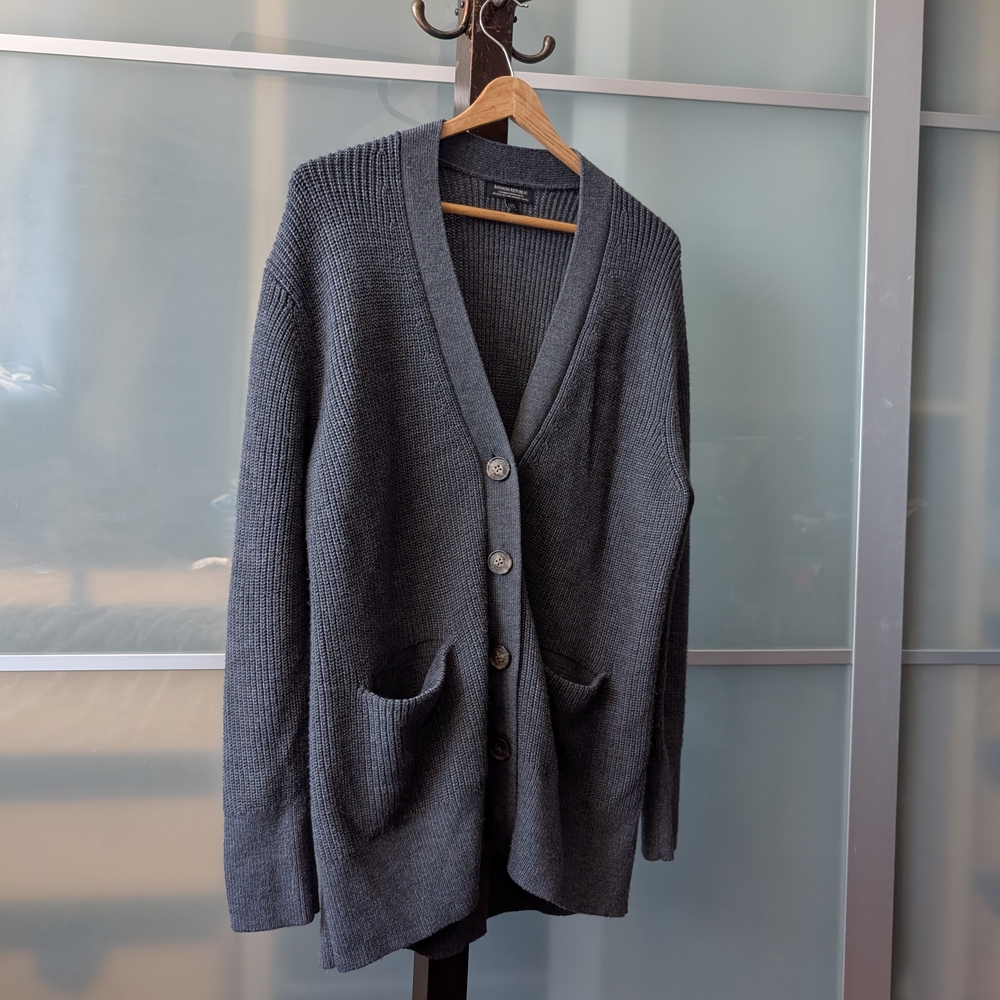 Banana Republic Washable Merino Blend Gray Button-Up Cardigan - Large - Picture 6 of 10